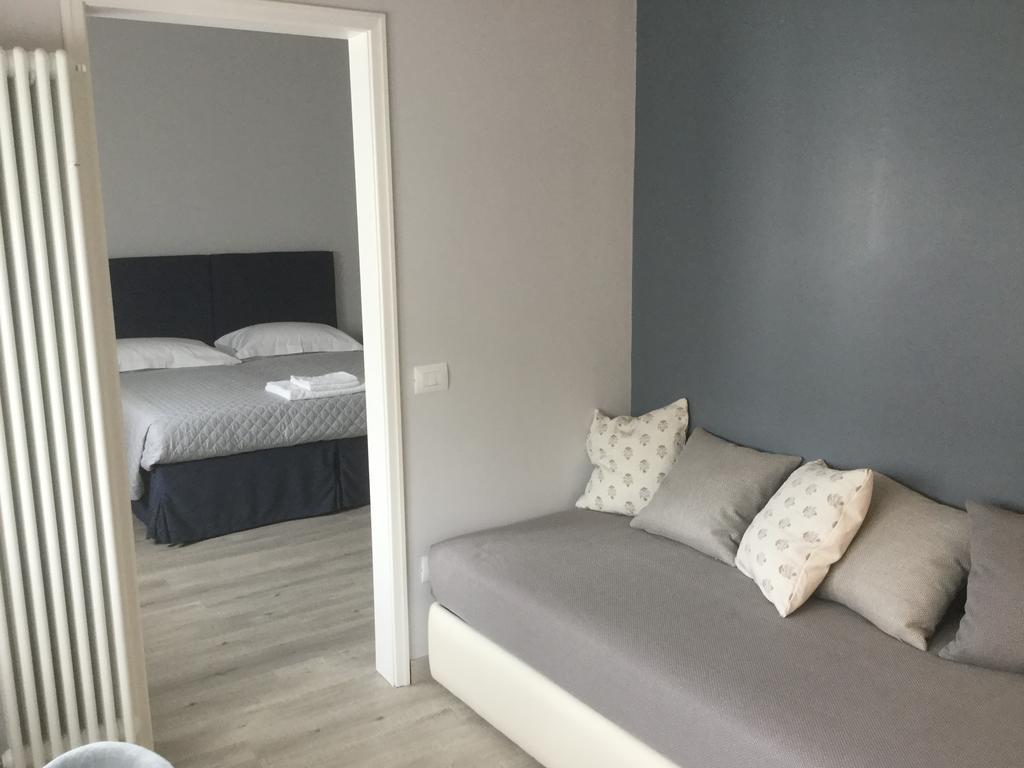 Dimora 16 Rooms & Garden ปาล์มเดดเซิร์ท ภายนอก รูปภาพ