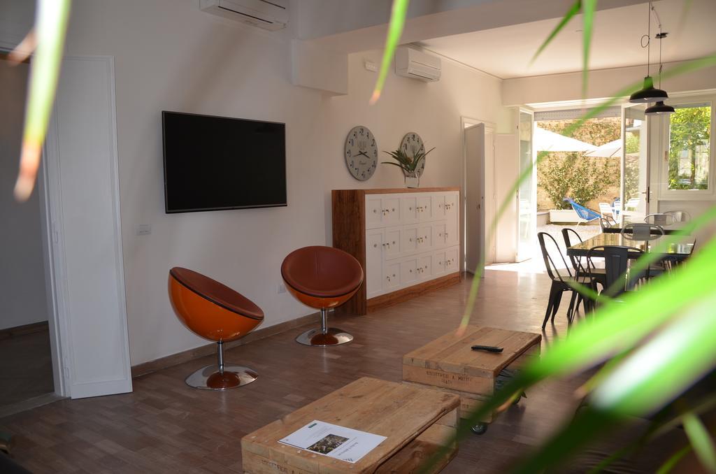 Dimora 16 Rooms & Garden ปาล์มเดดเซิร์ท ภายนอก รูปภาพ