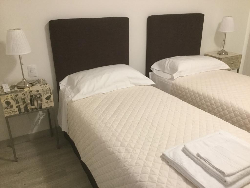 Dimora 16 Rooms & Garden ปาล์มเดดเซิร์ท ภายนอก รูปภาพ